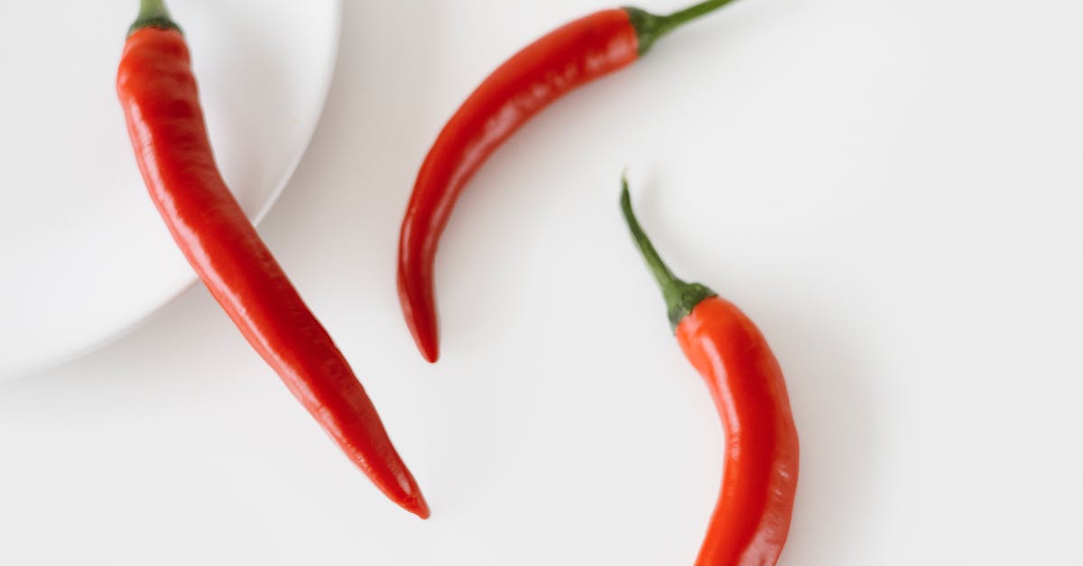 El campeón hindú Petom Ricsu triunfa en el certamen global de consumo de pimientos picantes